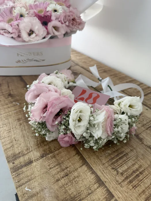 זר לראש XL לבן ורוד